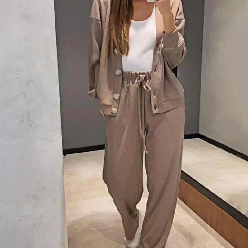 Victoria Set - Two-Piece Knitted Jacket and Pants